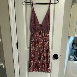 Chic Backless Floral Dress in Purple